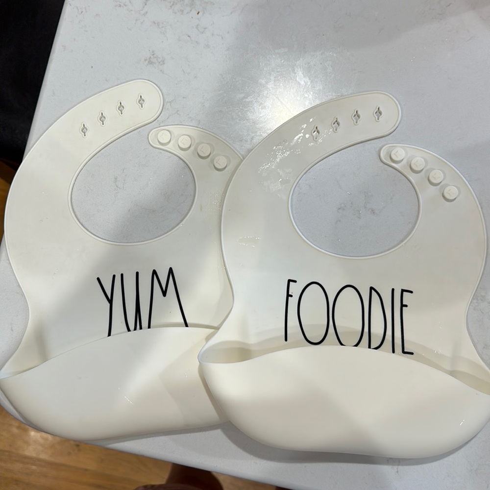 Rae Dunn Bibs